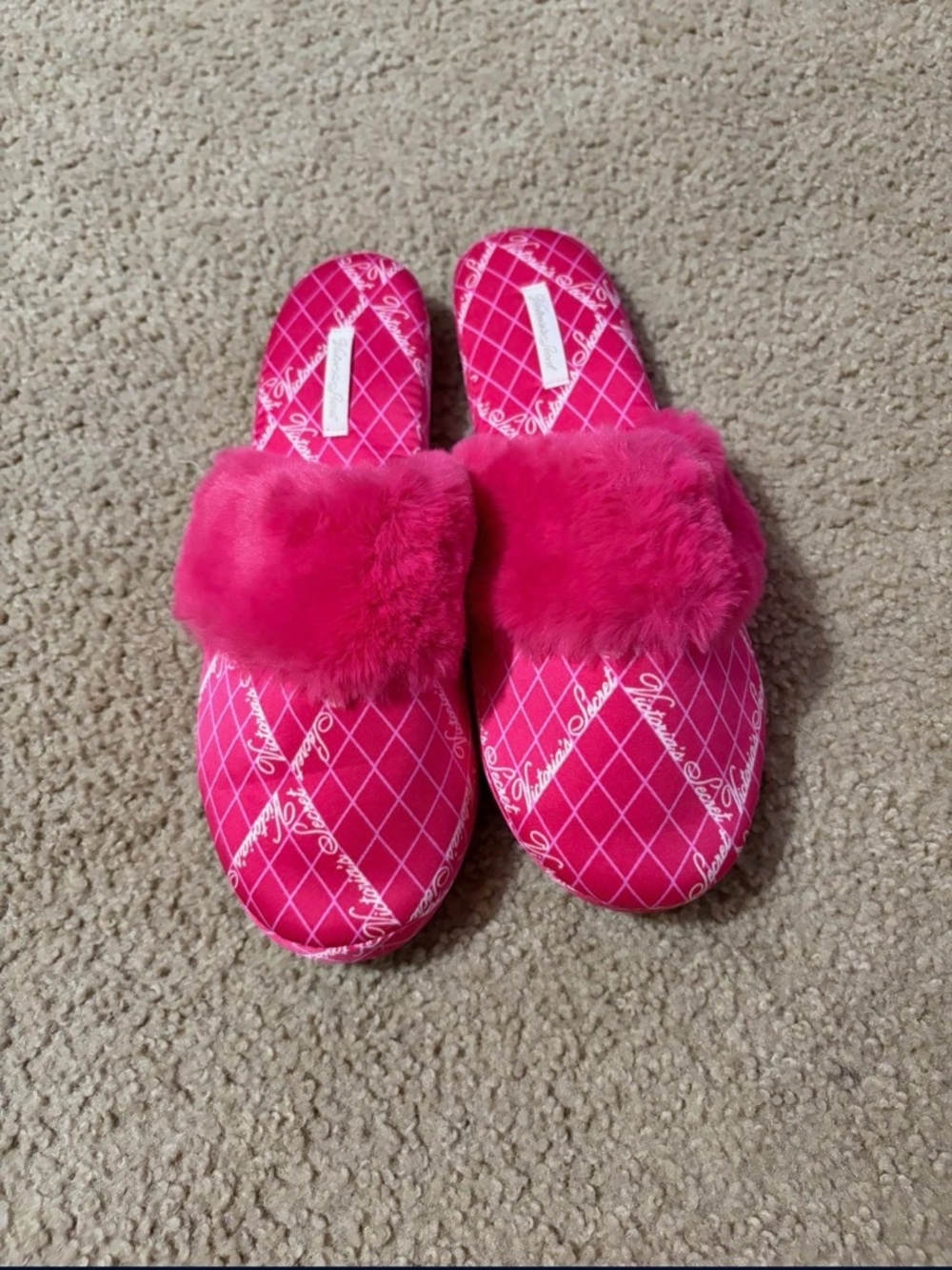 New Victoria secret Hot Pink Fuzzy Band Slip-On Slippers